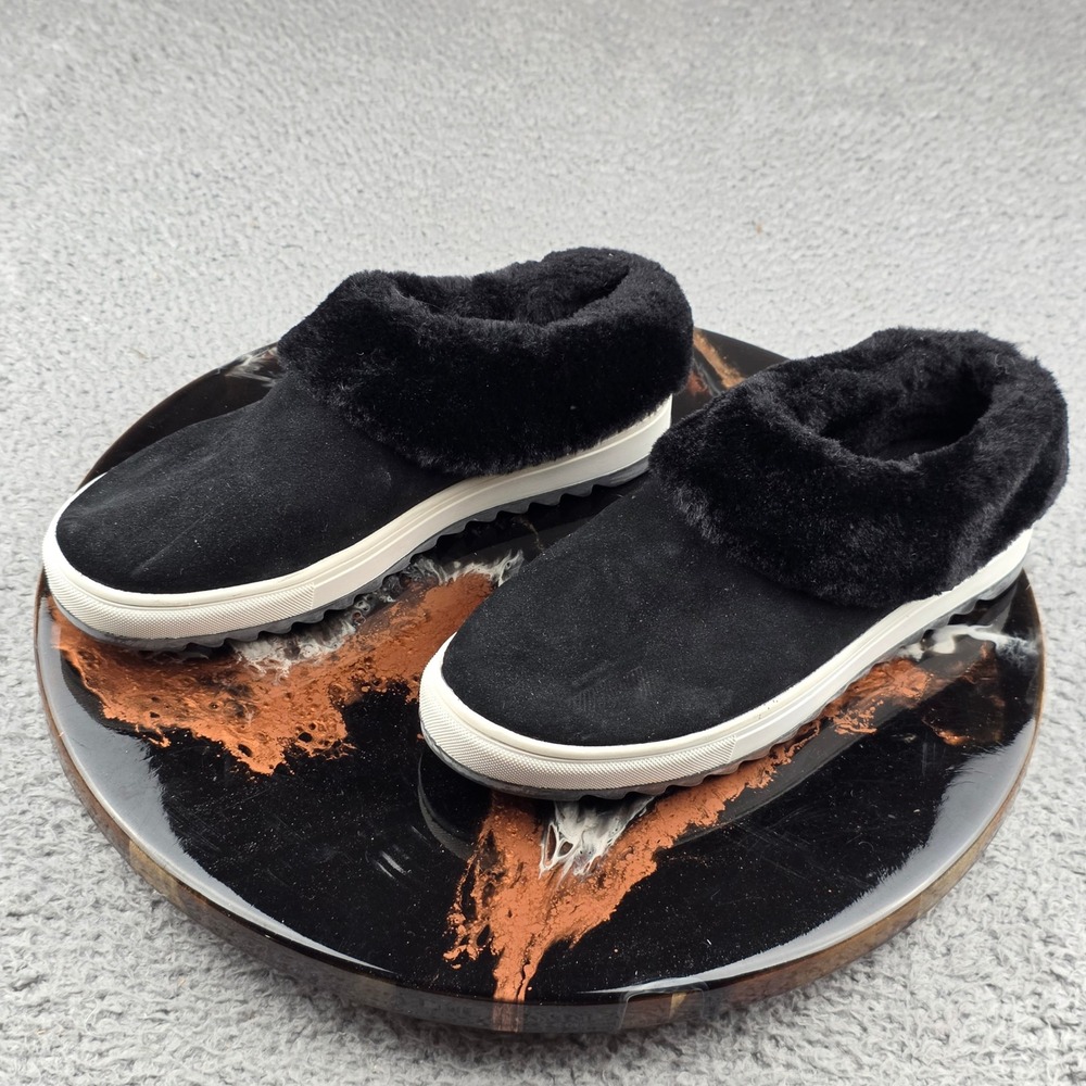 Blondo Siri Waterproof Slip On Sneakers Womens 8M Black Suede Faux Fur B3321 015